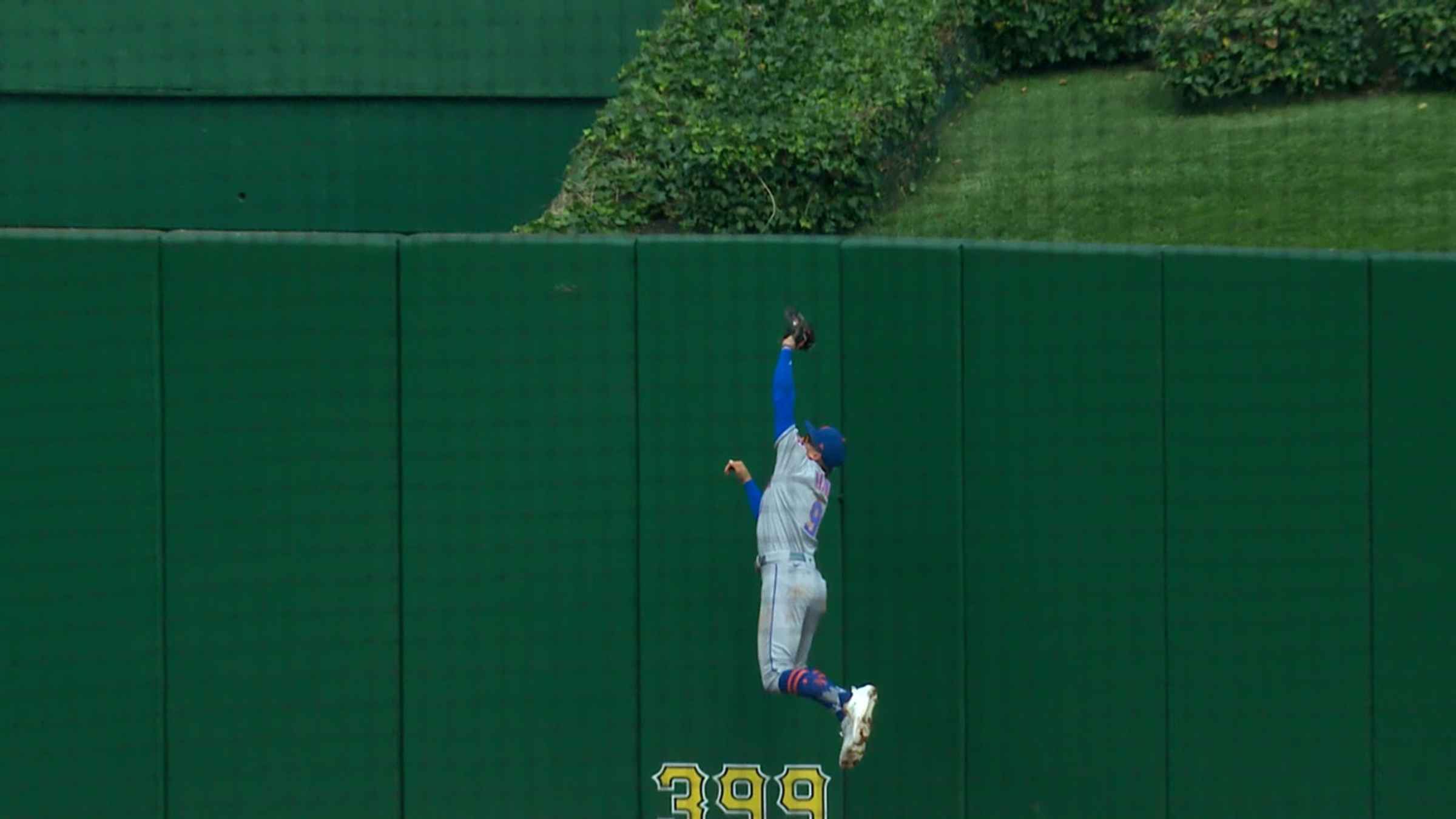 Mets' Brandon Nimmo Pulls Off Catch of the Year – OutKick