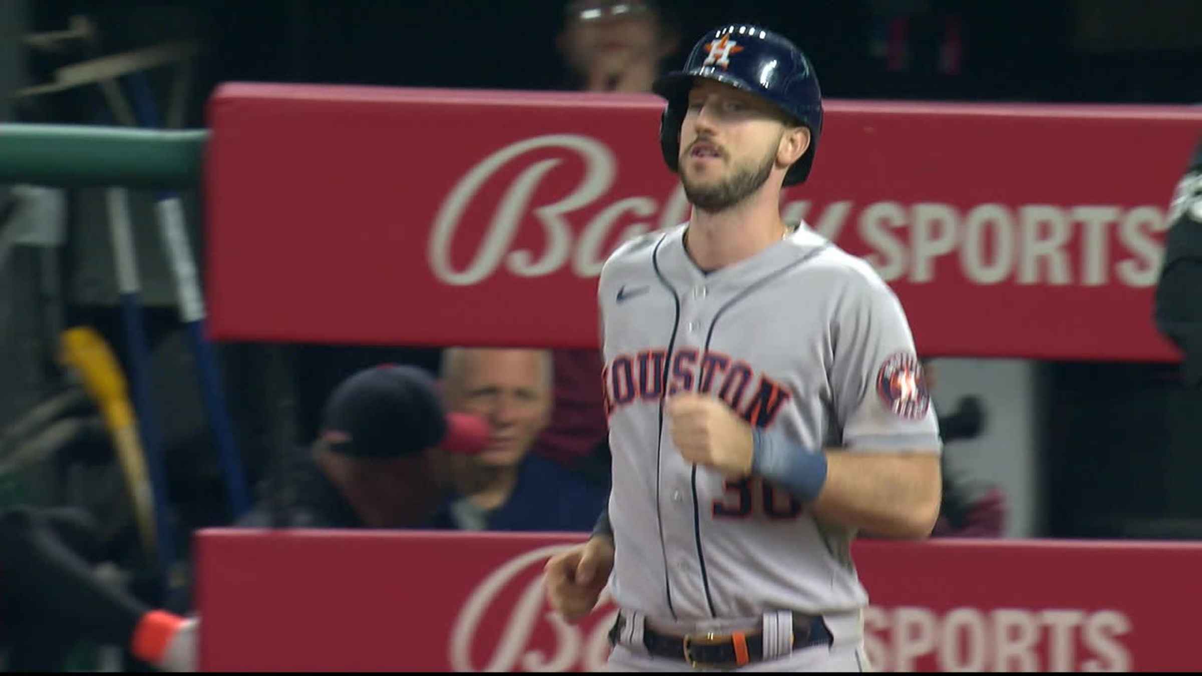 Mauricio Dubon scores from 2nd on a Sac Bunt by Martin Maldonado :  r/baseball