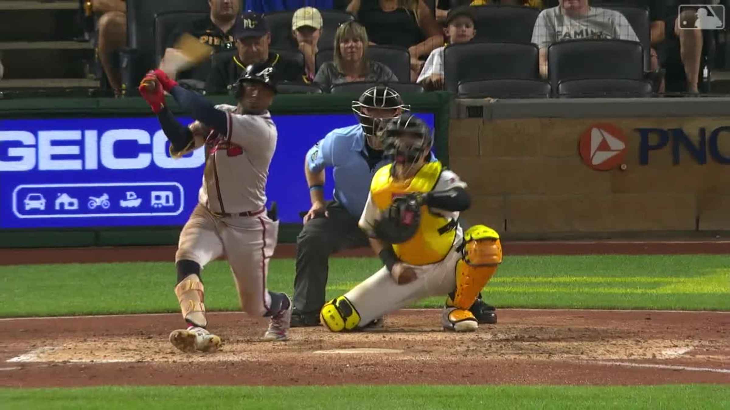 Jack Suwinski Pittsburgh Pirates GIF - Jack Suwinski Pittsburgh pirates Mlb  - Discover & Share GIFs