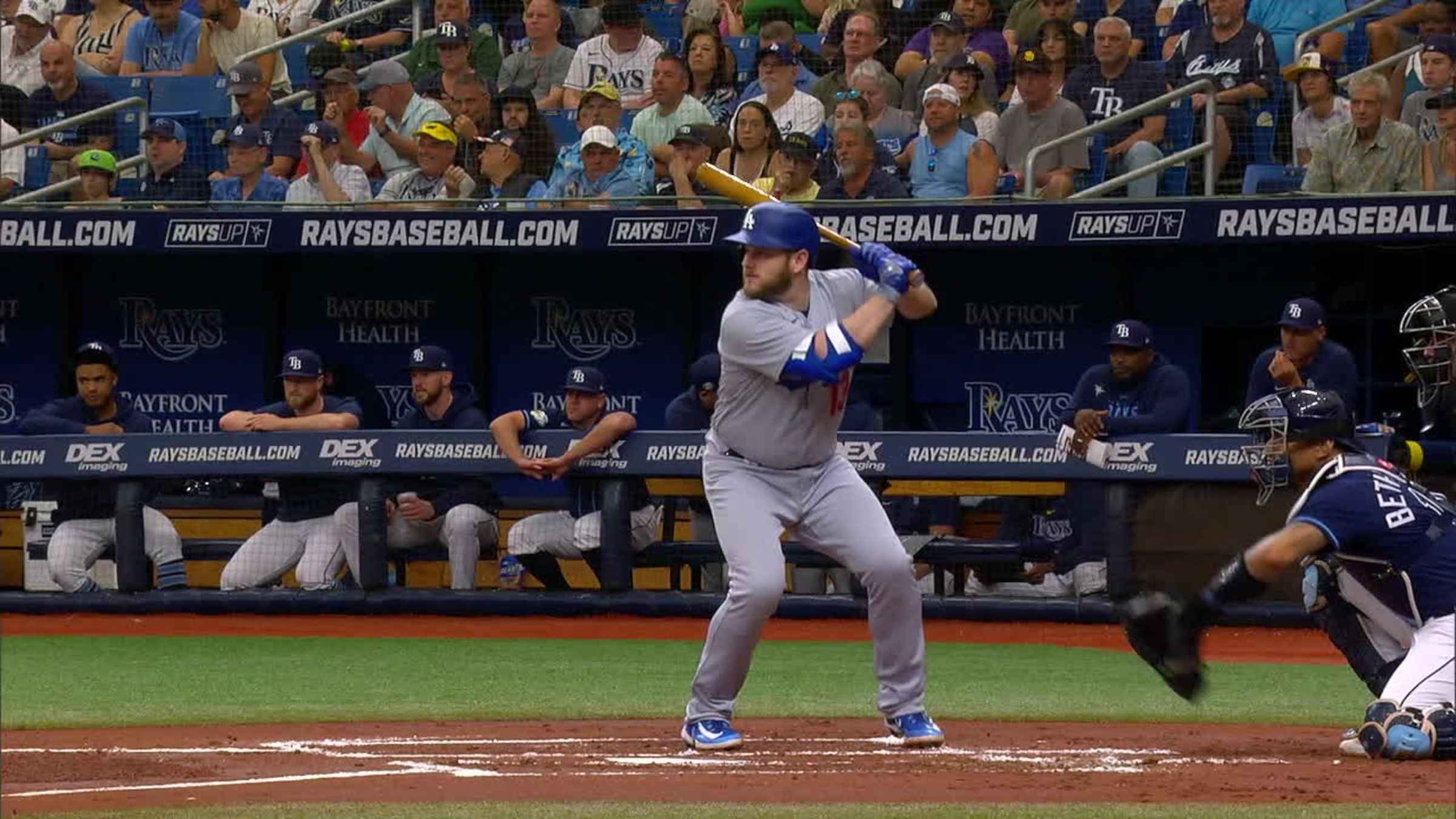 Max Muncy's solo homer (32), 08/31/2023