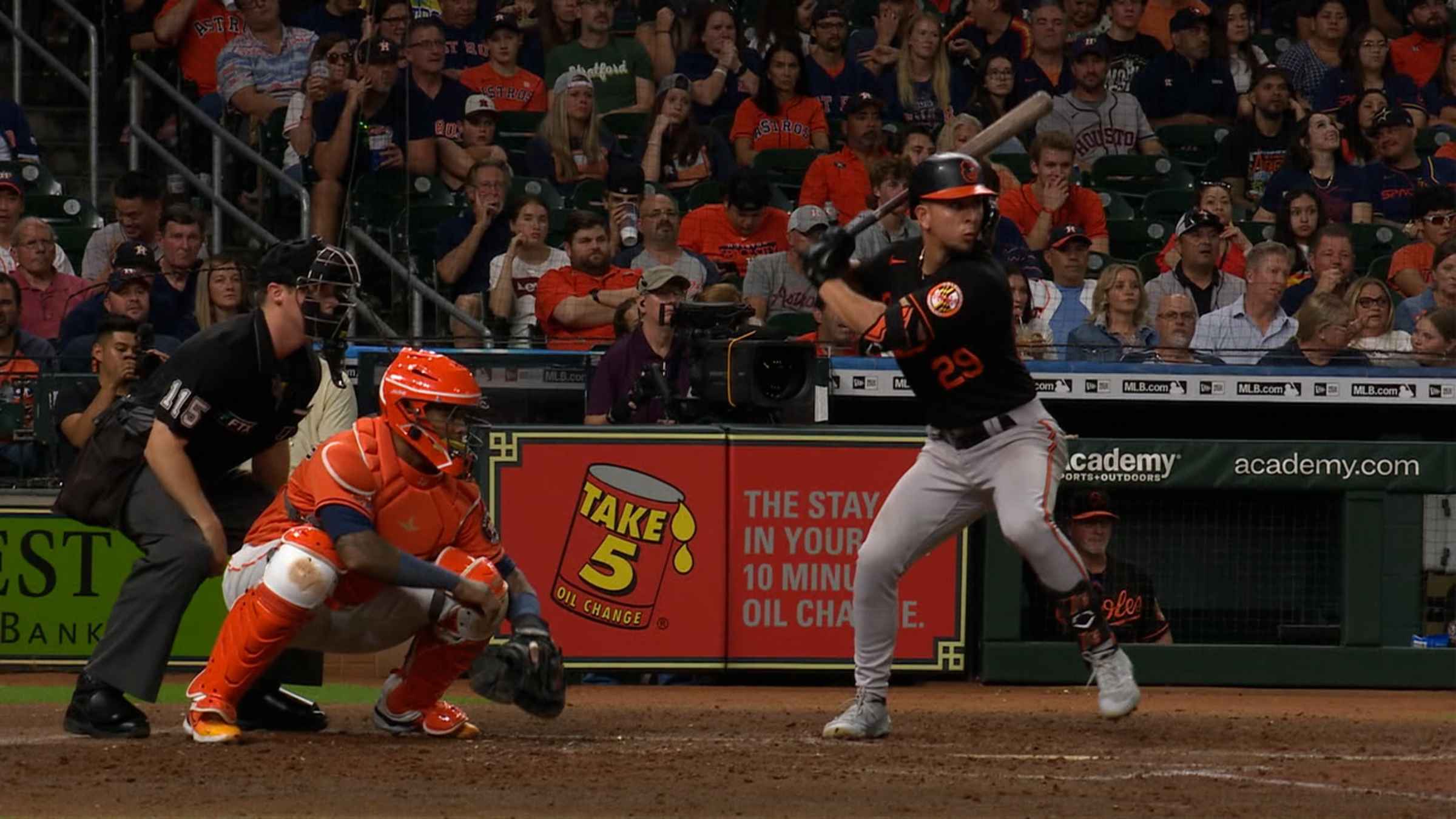 Pinto and Ramírez hit two-run homers in the 7th as the Rays rally