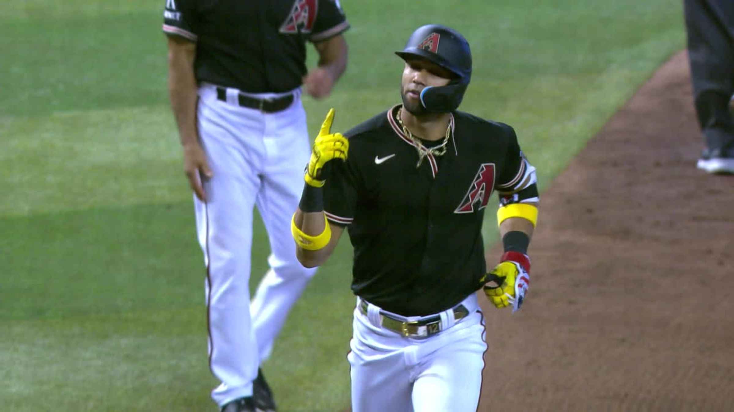 Lourdes Gurriel Jr.'s infield single, 06/22/2023