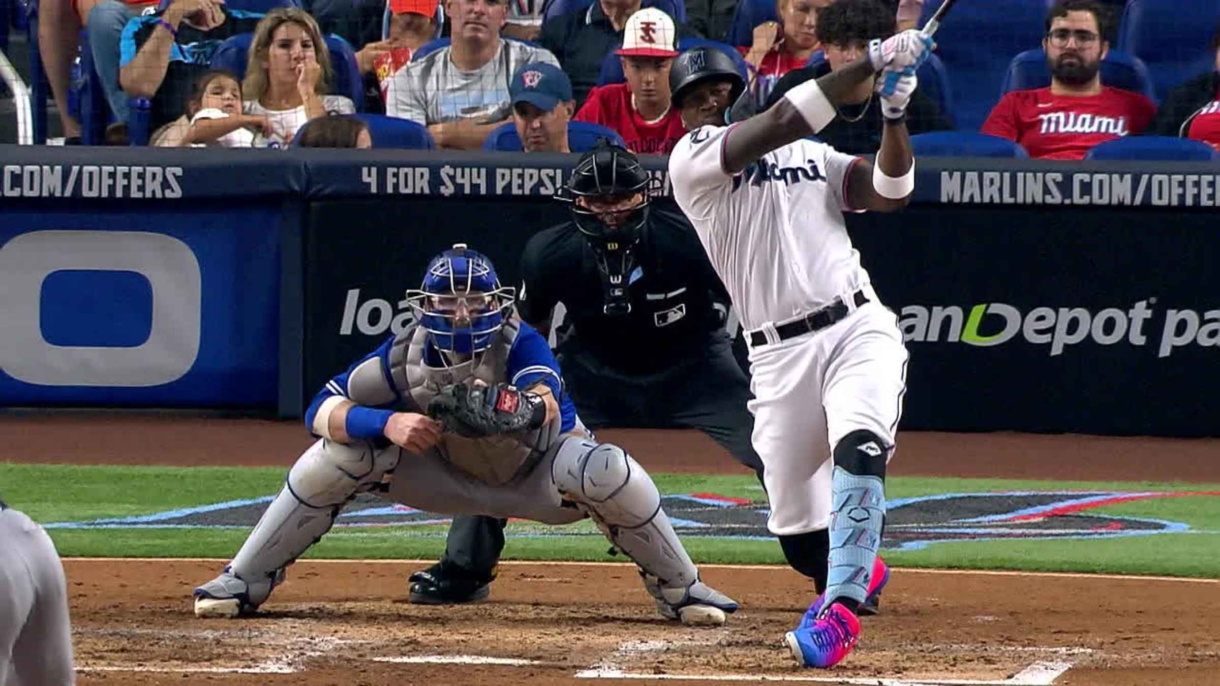 Measuring the stats on Jorge Soler's home run, 08/18/2023