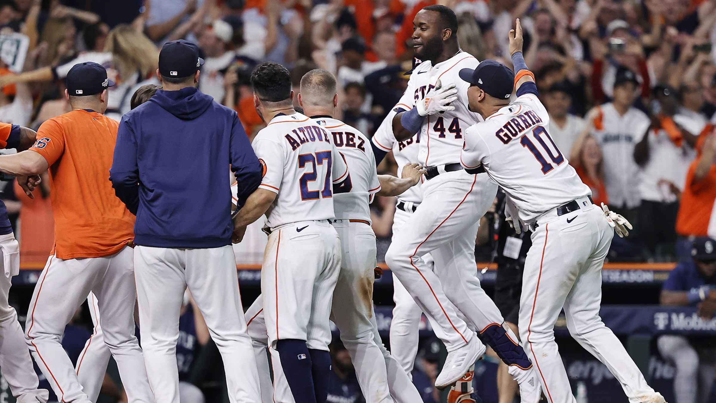 Mariners rally with 7 runs in 8th inning, top Astros 7-5 MLB - Bally Sports