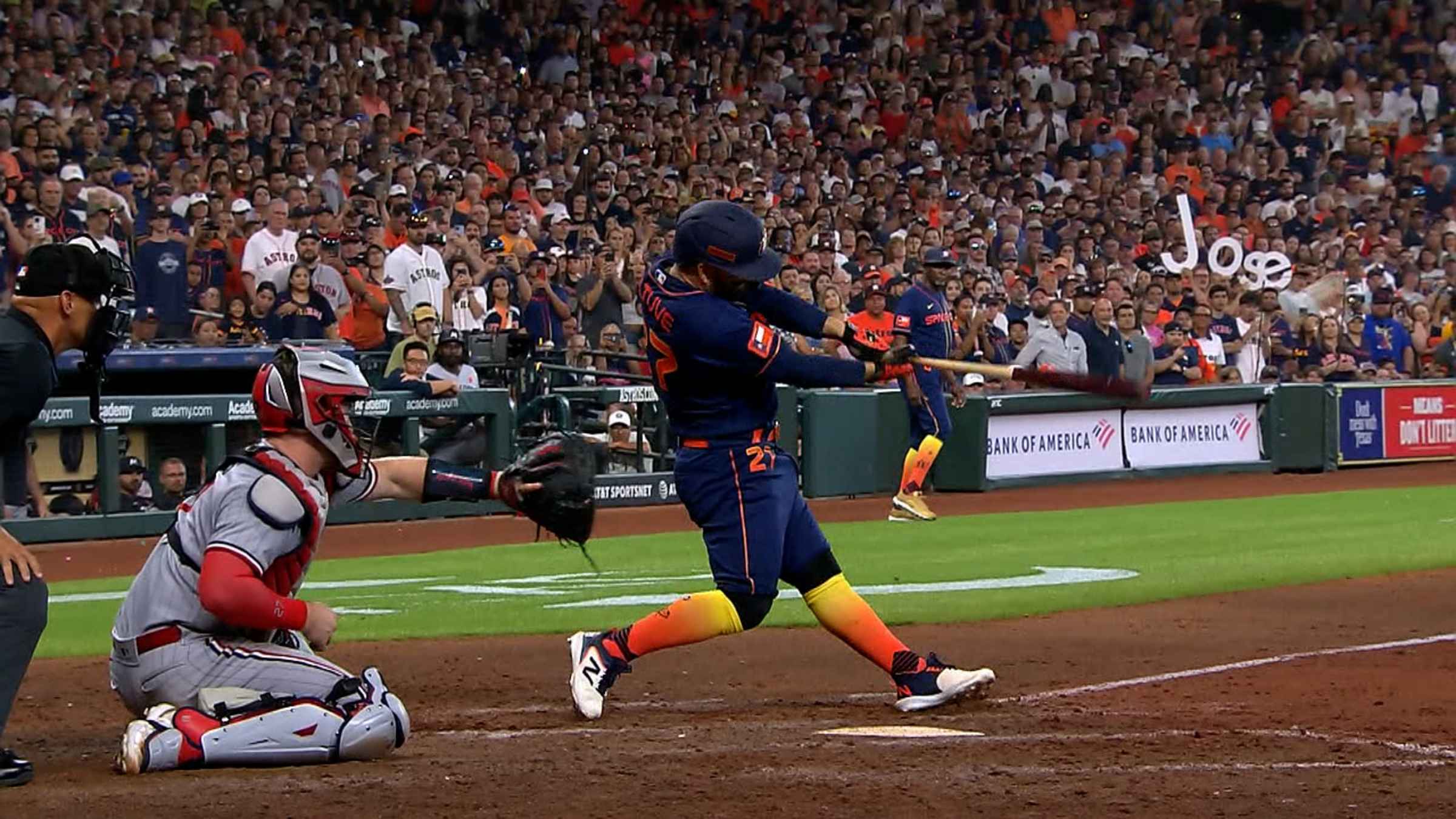 Jose Altuve's go-ahead double, 09/18/2023