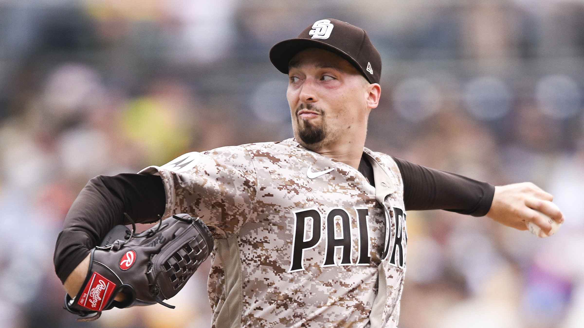 New Sunday camo jerseys : r/Padres