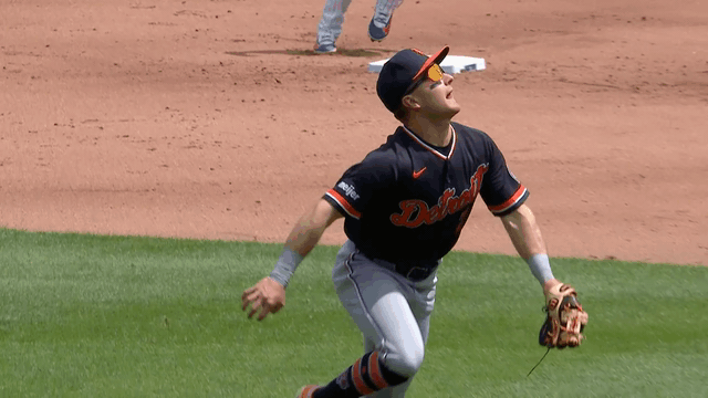 Kevin McGonigle ranges into left field to make a diving catch
