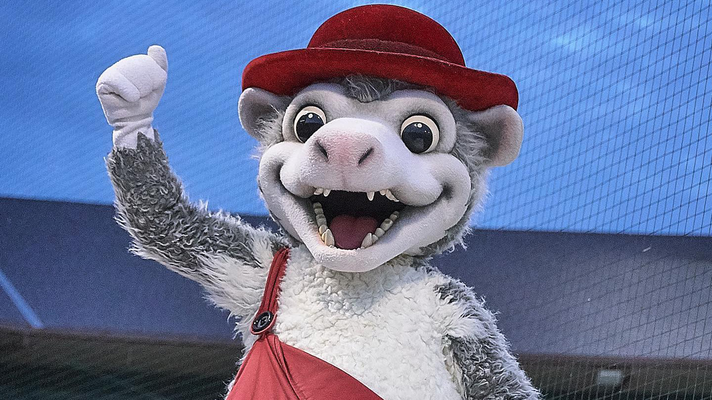 Arkansas Travelers mascot Otey