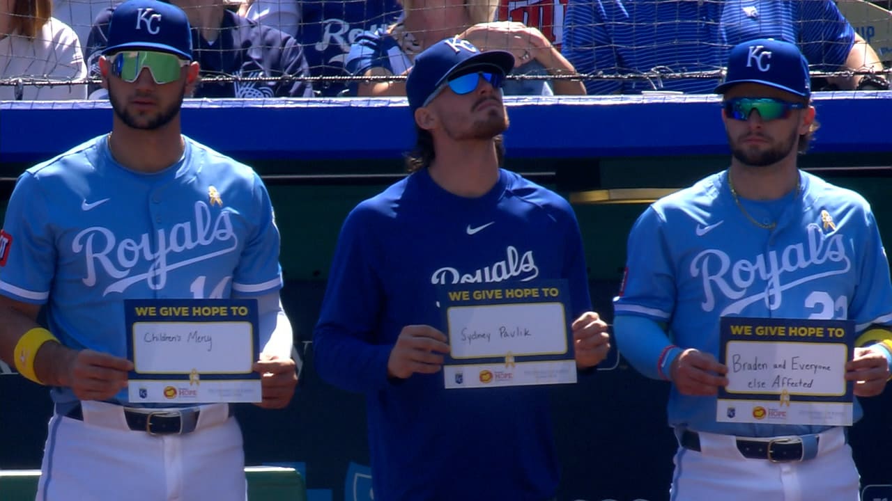 Royals participate in childhood cancer awareness day