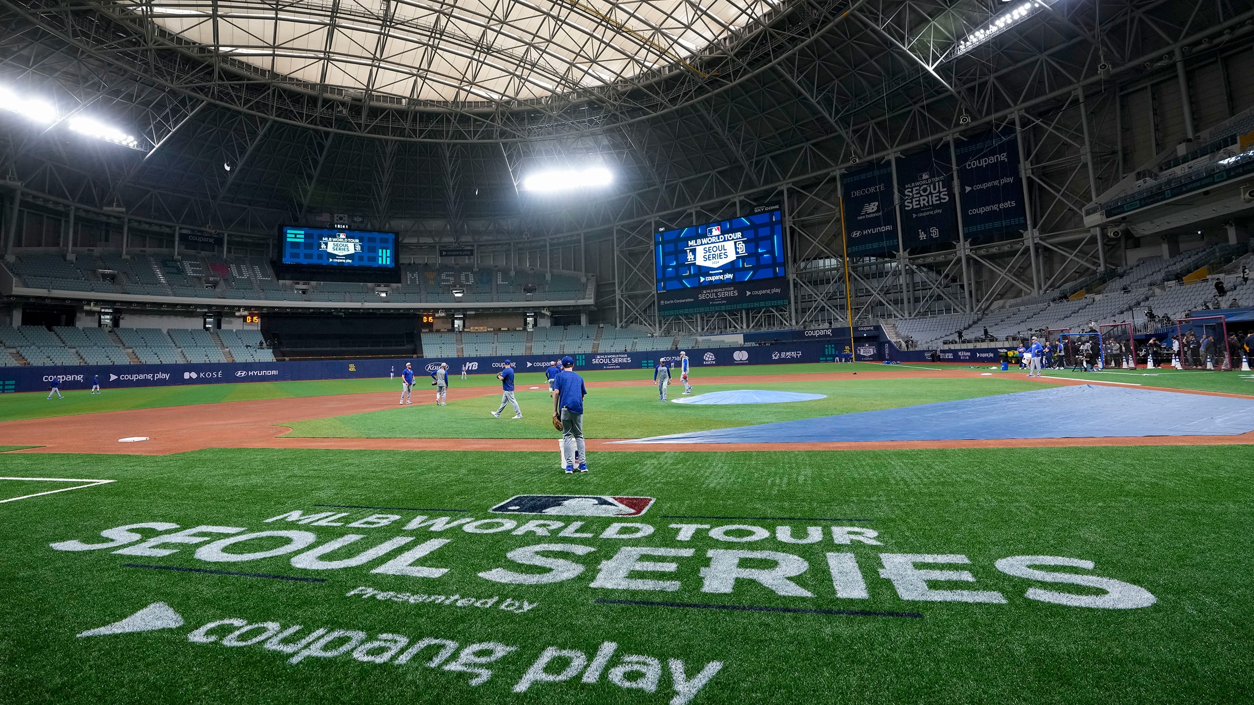 A look back at MLB games outside the 50 states and Canada