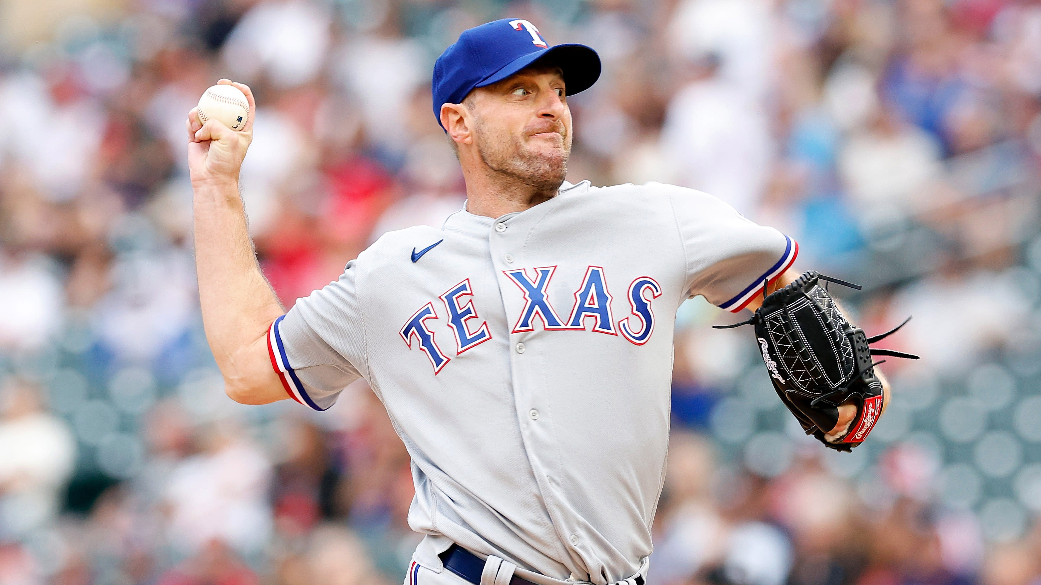 Max Scherzer delivers a pitch