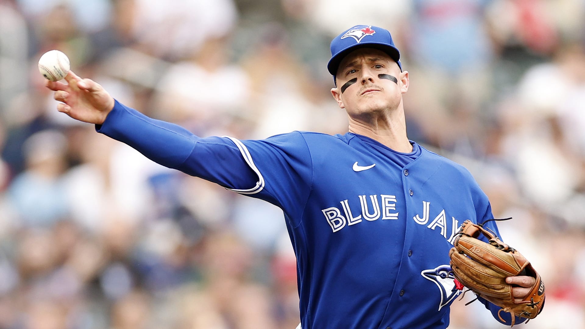 Matt Chapman makes a throw