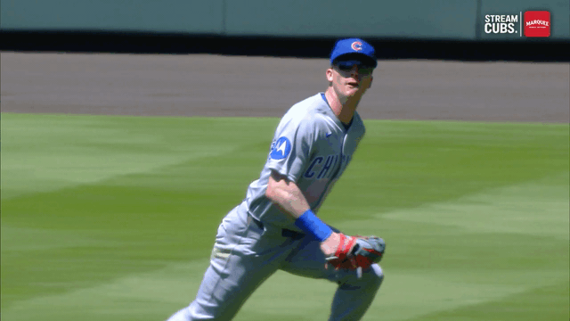 An animated gif of Pete Crow-Armstrong making a diving catch