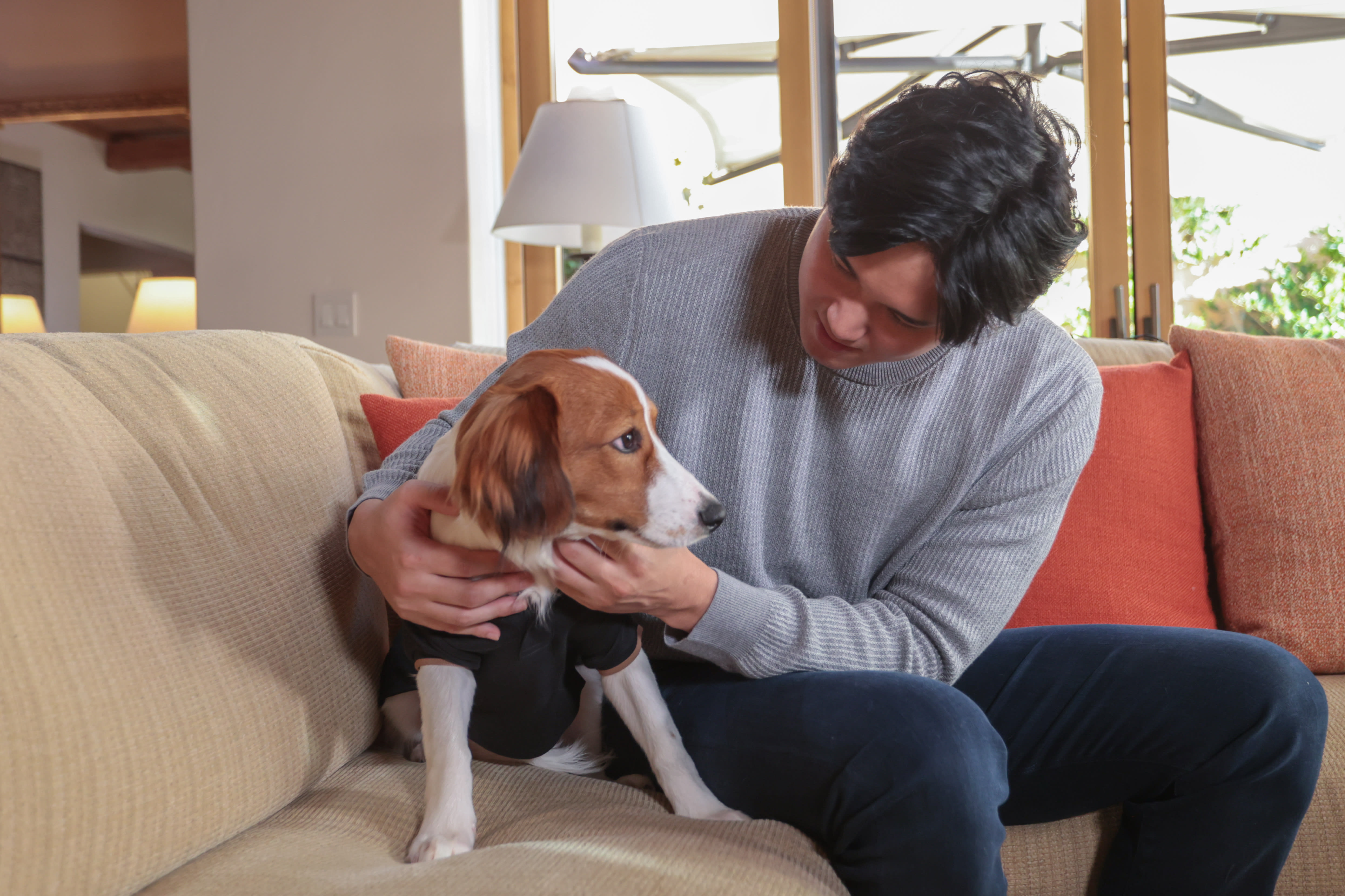 Shohei Ohtani pictured with his dog Dekopin