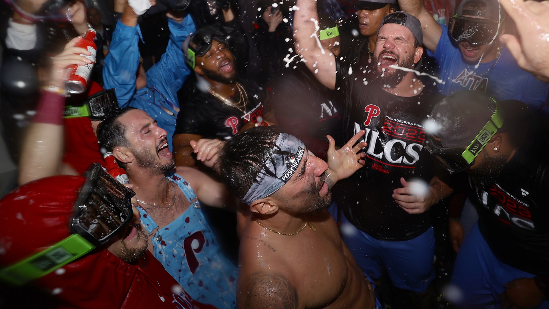 The Phillies celebrate advancing to the NLCS