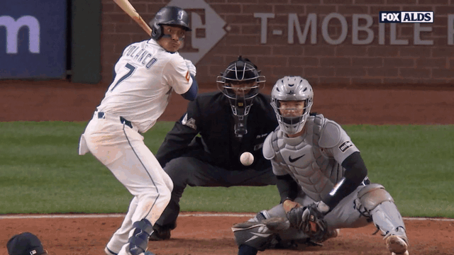 An animated gif of Jorge Polanco hitting a walk-off single