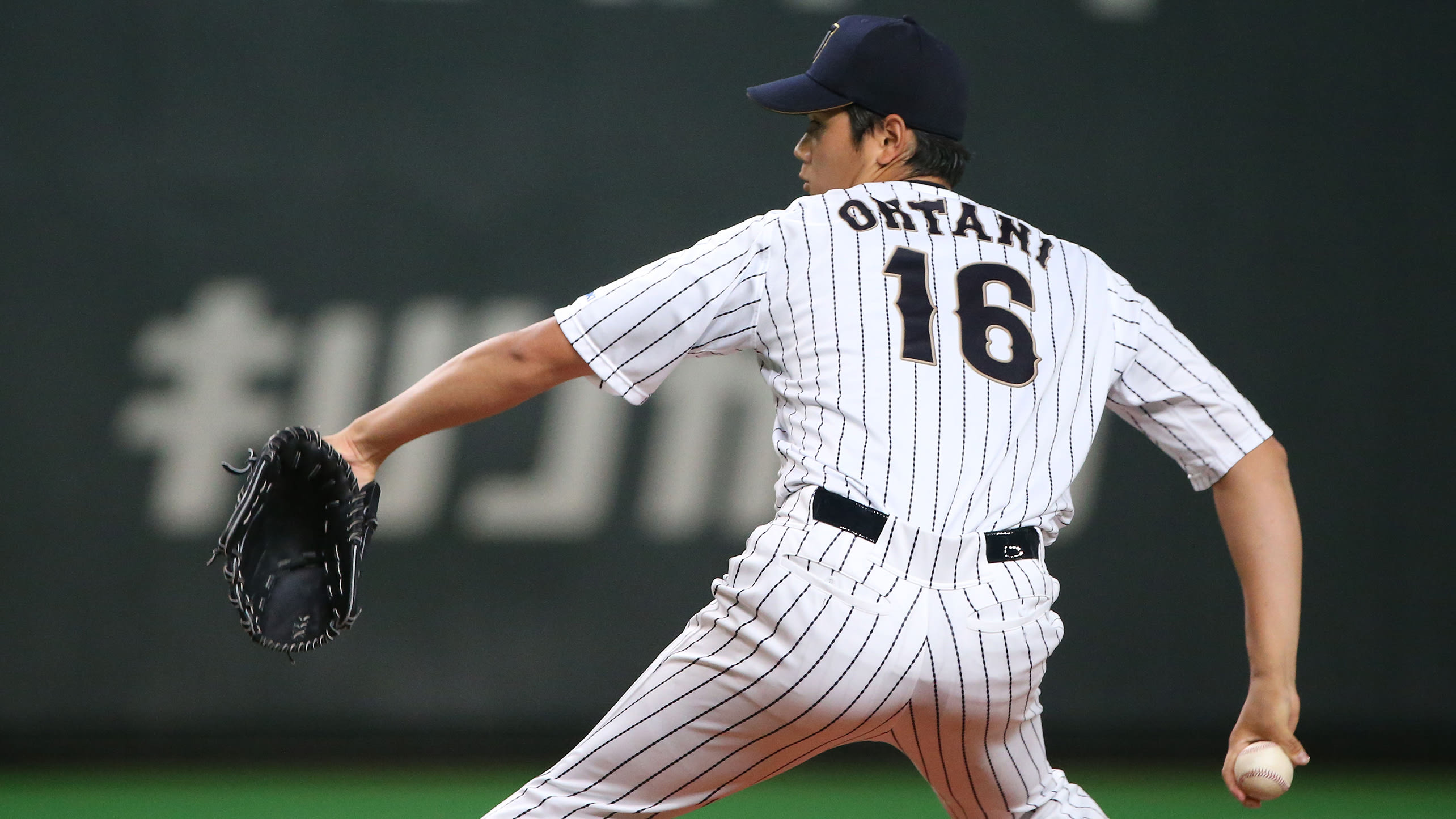 Shohei Ohtani pitches in Japan in 2014