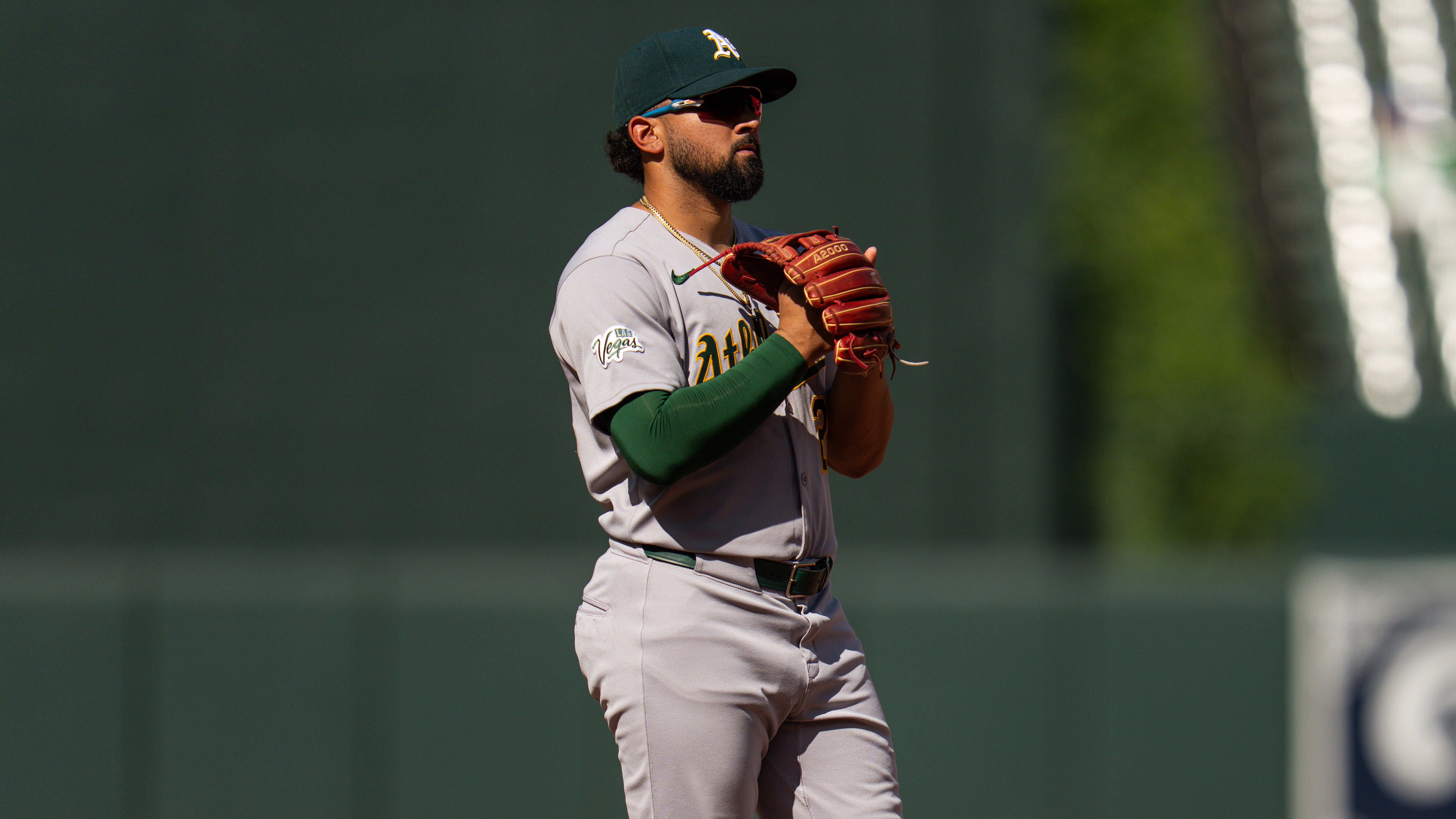 Carlos Cortes mans third base