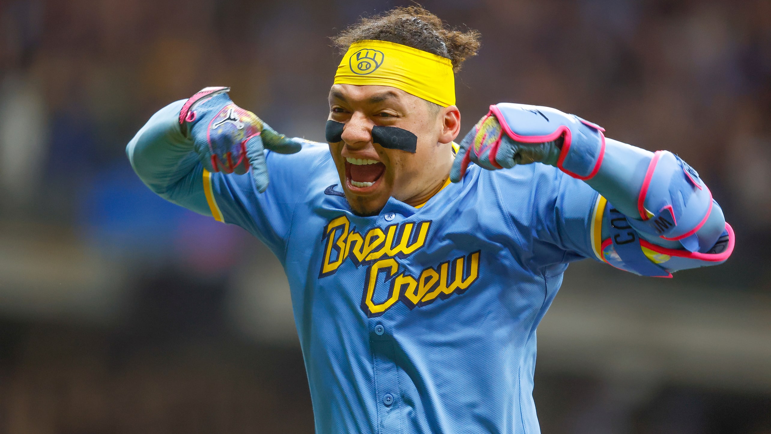 William Contreras celebrates his walk-off homer