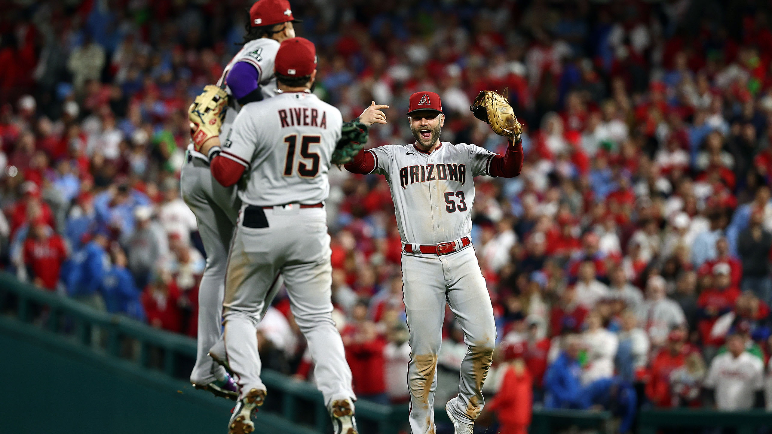 The Diamondbacks celebrate winning the 2023 NLCS