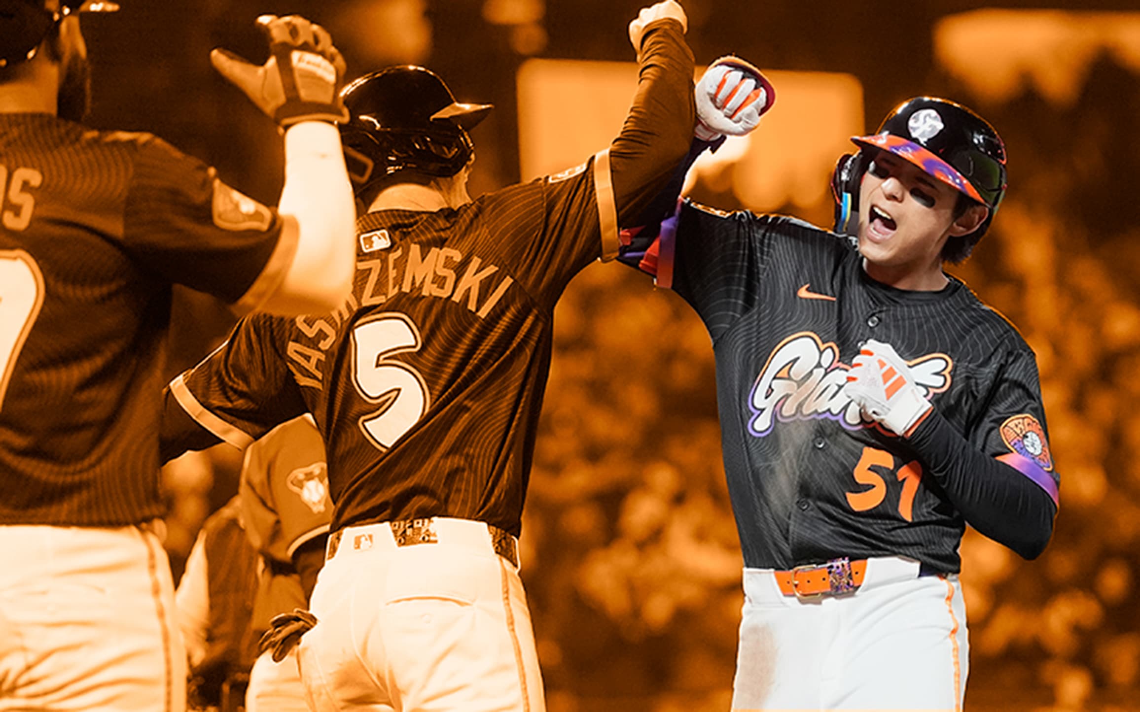 Jung Hoo Lee bashes forearms with Mike Yastrzemski after hitting a home run