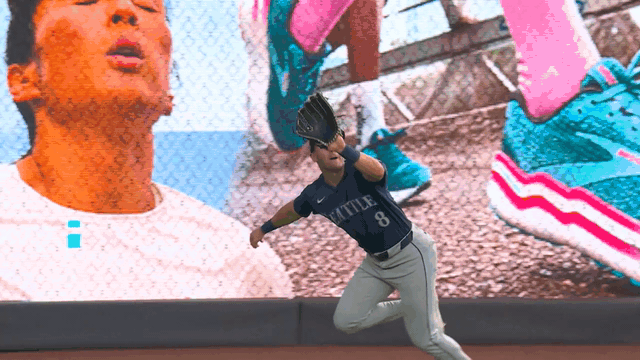 Dominic Canzone lays out to make a catch