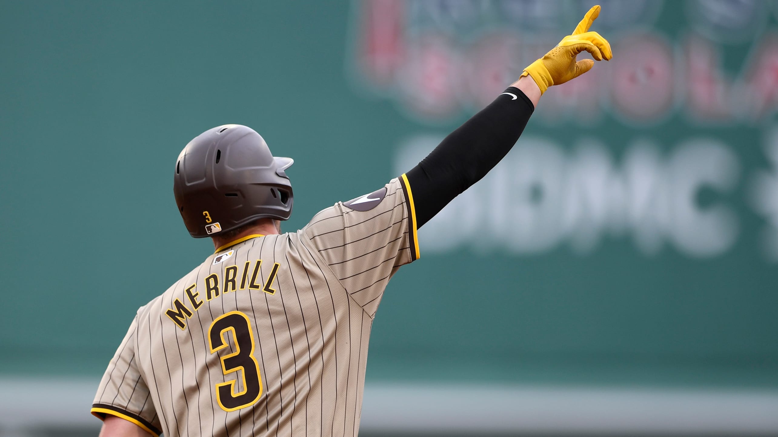 Jackson Merrill rounds the bases on a home run