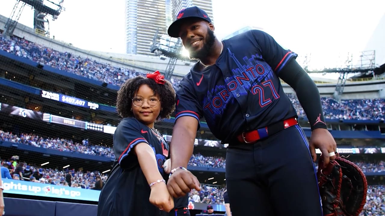 Vladimir Guerrero Jr. and his daughter, Vlaimel