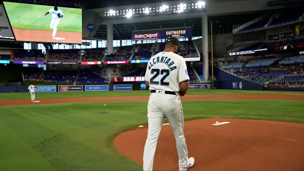 Alcantara ERA balloons to 5.08 in Marlins loss to Toronto