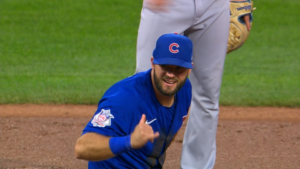 David Bote's lunging grab