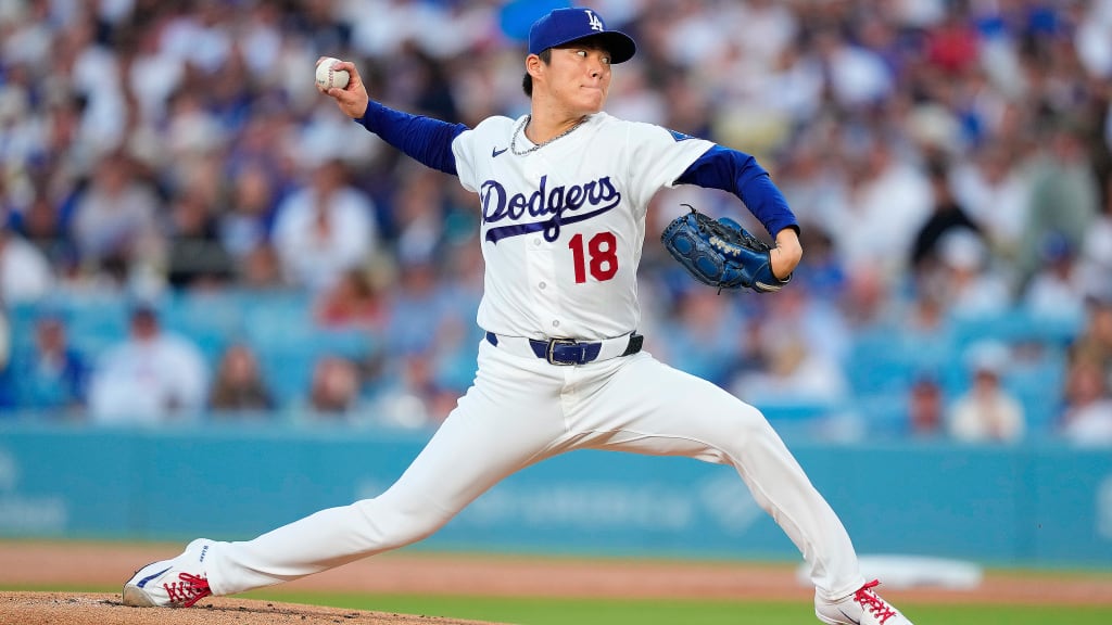 LIVE: Champs looking to rebound in clash for postseason positioning