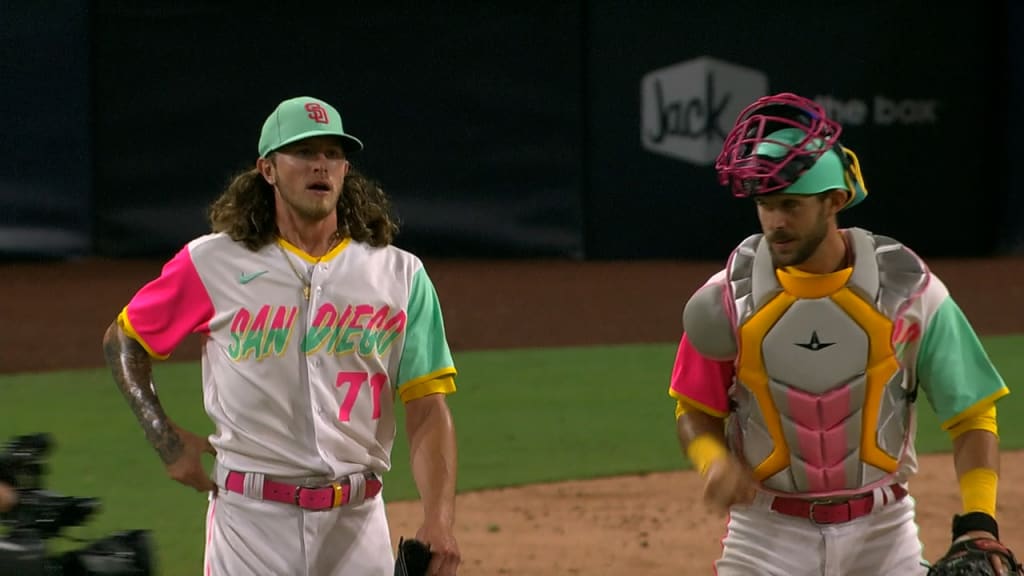 Josh Hader earns the save