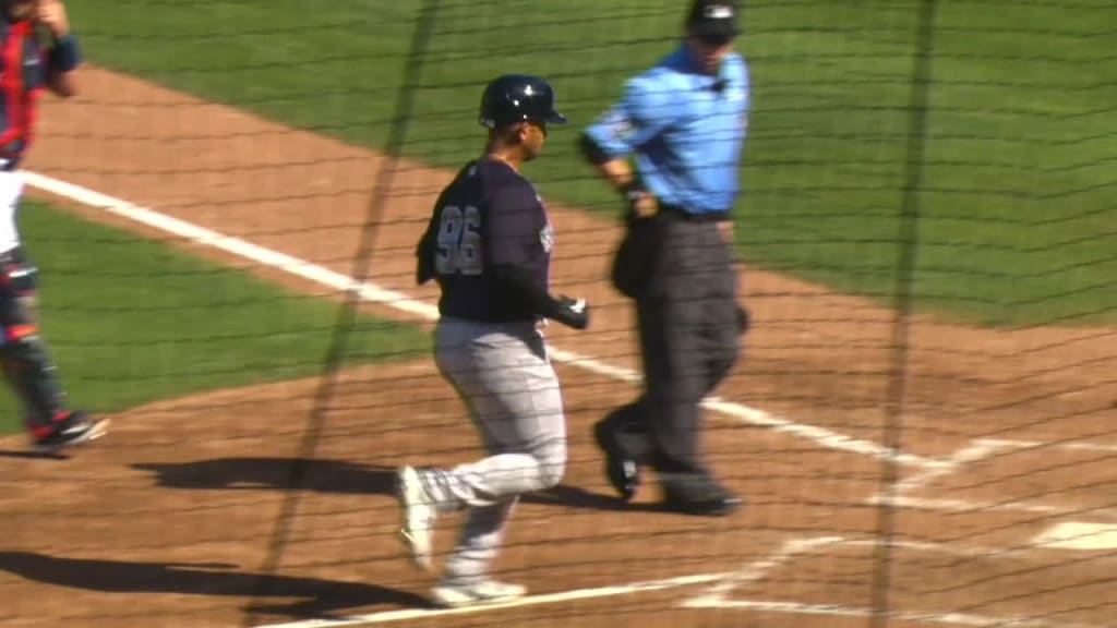 Jasson Dominguez at Yankees spring training as'The Martian' tries to learn