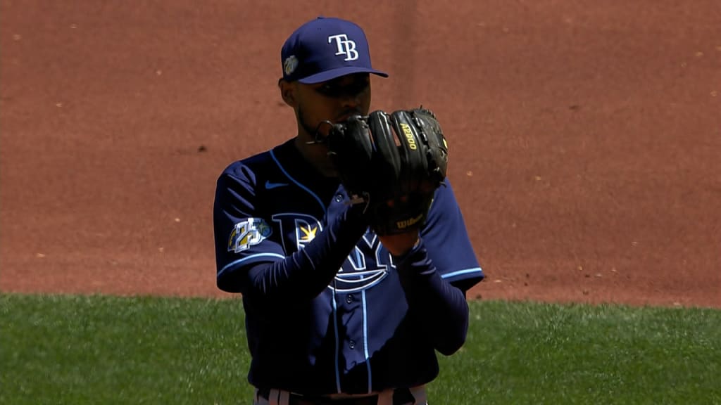 Rays' Isaac Paredes, Mariners' Ty France hit the ground in scary collision