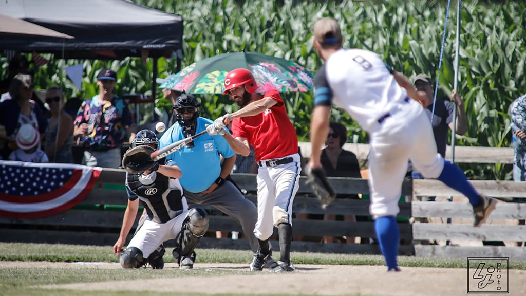 Some game-day action on the field (Photo: Laurent Jannès)