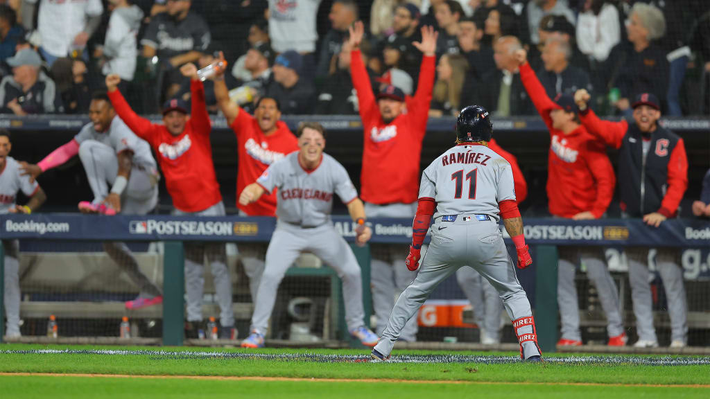 Shhh! Guardians silence South Side, bring ALDS back home