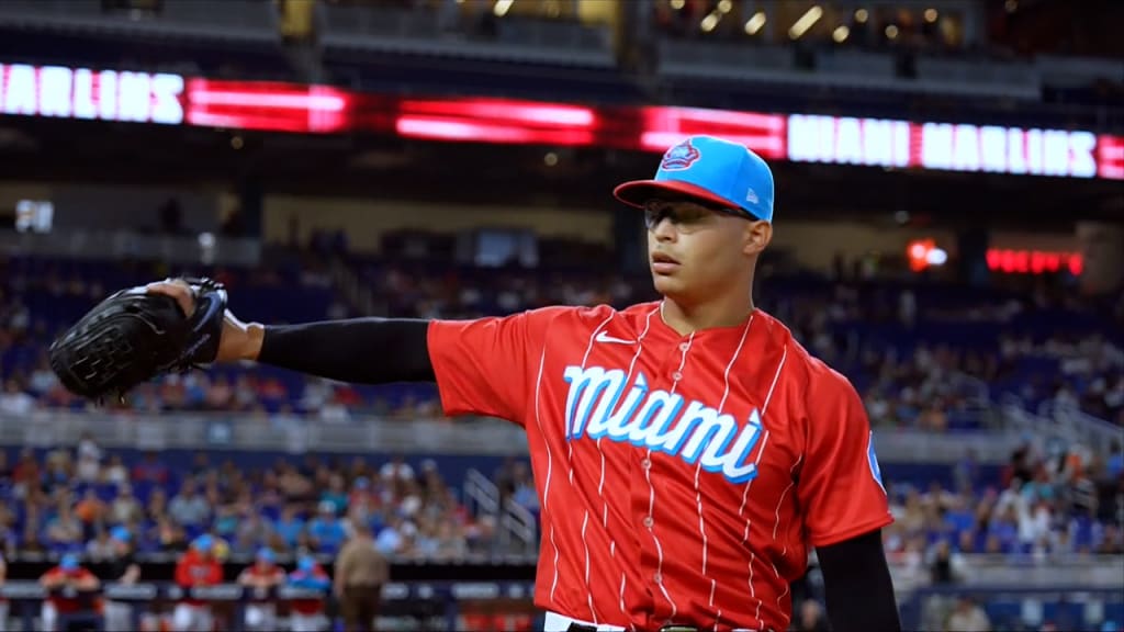 Miami Marlins Infielder Luis Arraez Helps NL Keep Pace in 2023 MLB All-Star  Game - Fastball