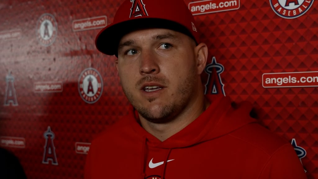 Mike Trout provides an update on his recovery process