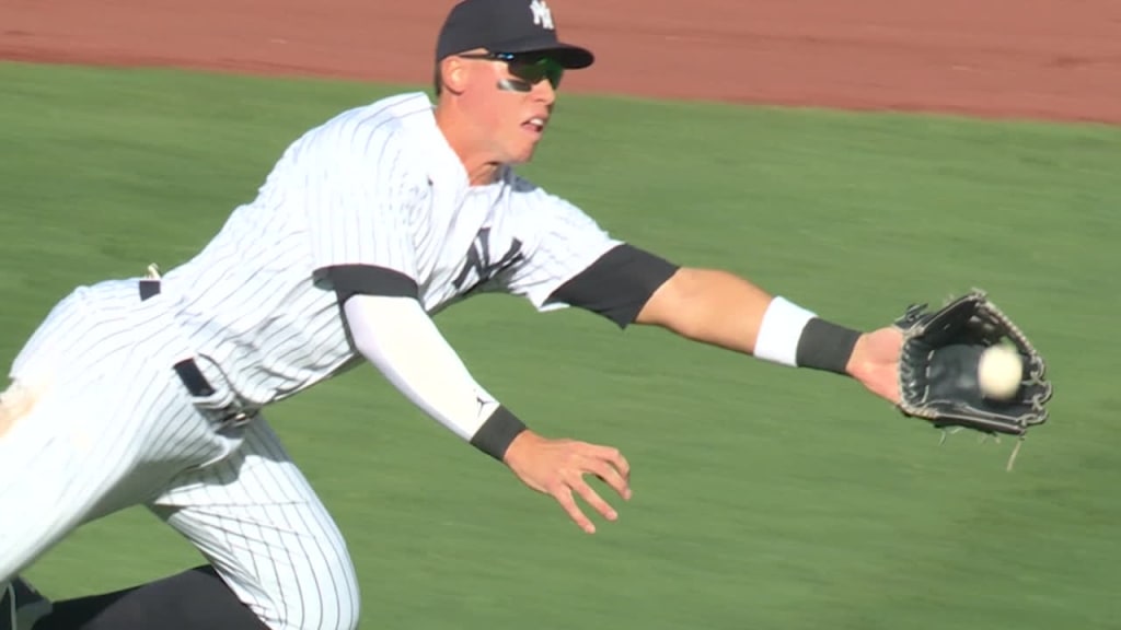 ICYMI: New York Yankees outfielder makes an outlandish leaping catch in  centerfield