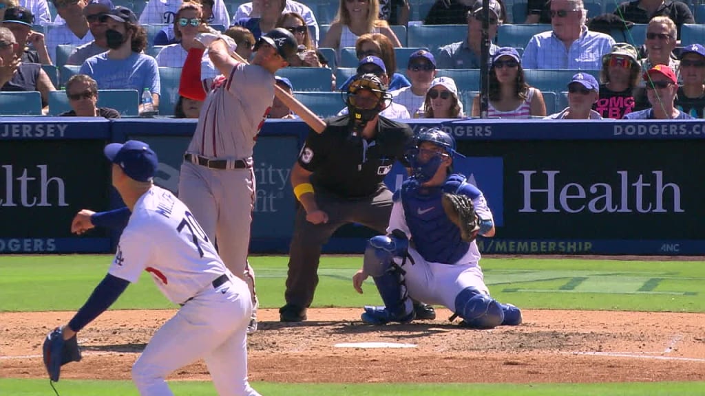 Matt Olson's solo home run (44)