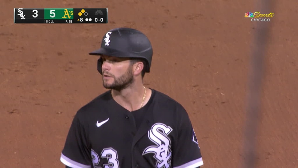 WATCH: Andrew Benintendi drives in TA, White Sox lead Tigers 1-0