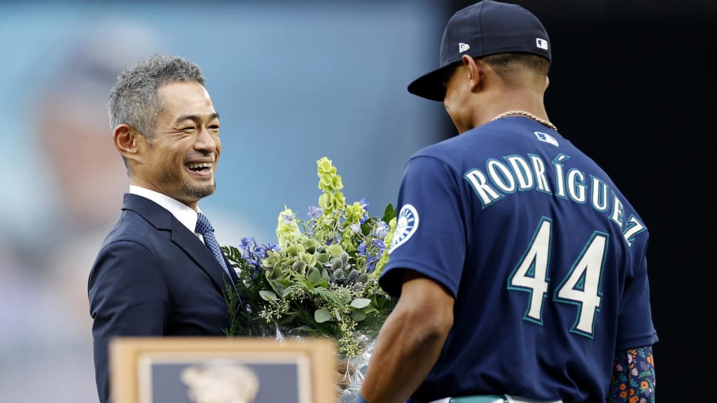 Rosenthal: Simply playing catch helped Ichiro and Mariners top prospect Julio  Rodríguez forge a meaningful bond - The Athletic