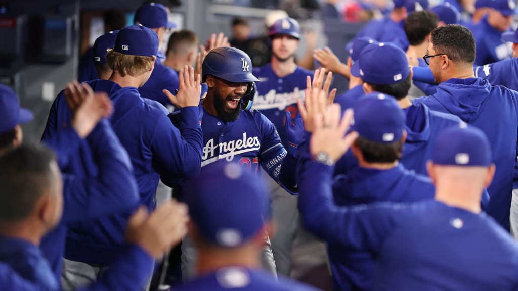 LIVE: Teoscar, Dodgers off to smashing start in Fall Classic rematch