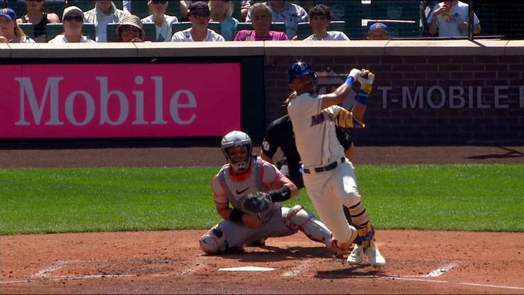 Video: College baseball player got ejected for epic bat flip