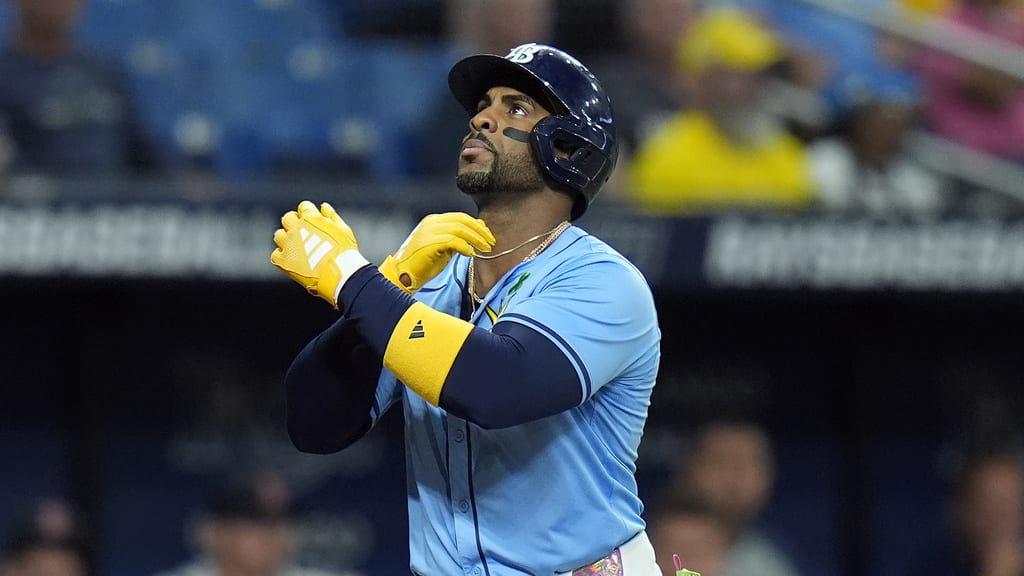 Yandy Díaz's solo home run (4)