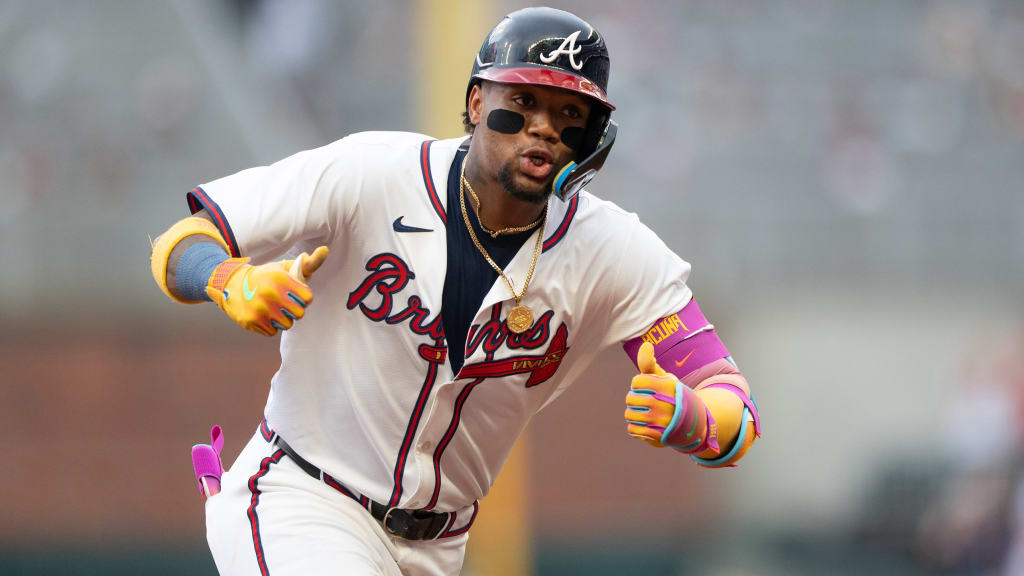 LIVE: Braves jump on top thanks to an everyday play & very rare one