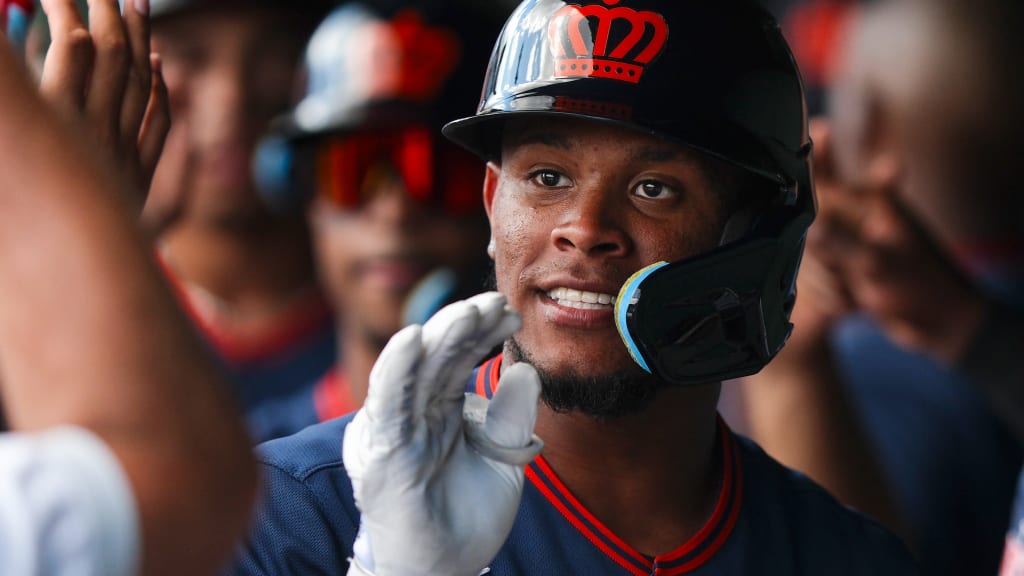 LIVE: Classic tune-up has plenty of familiar faces