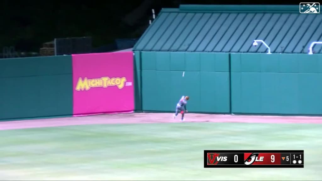 Druw Jones son of Andrew Jones makes this ridiculous catch out in