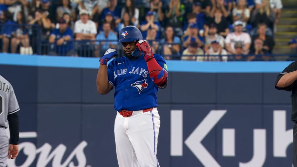 Shane Bieber leads Blue Jays to shutout win over White Sox