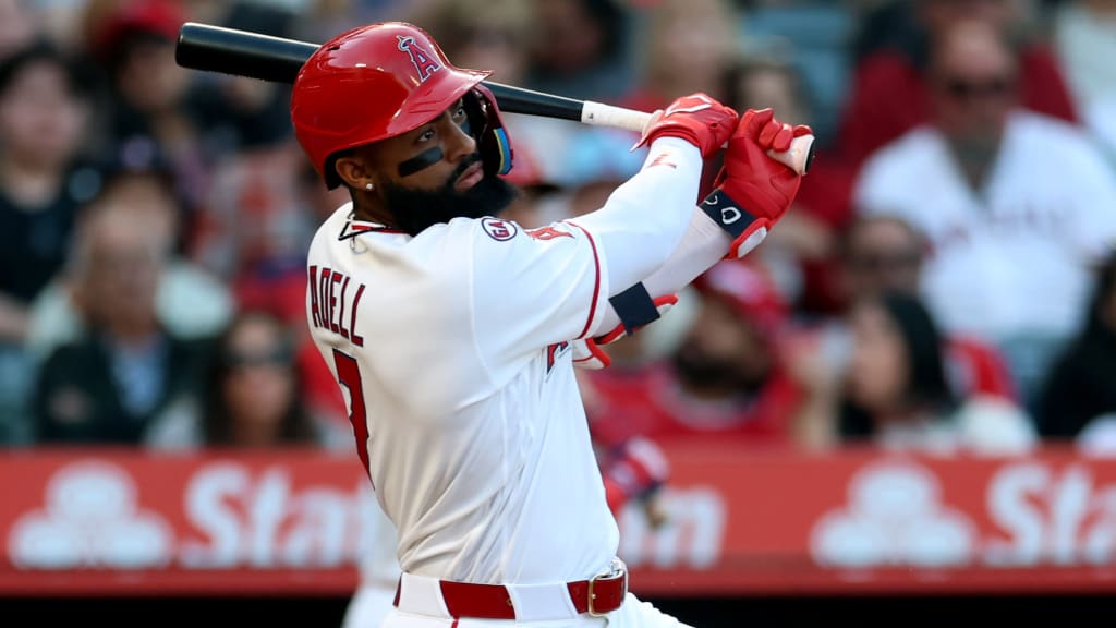 LIVE: Angels take their shots and knock out prized Mets rookie